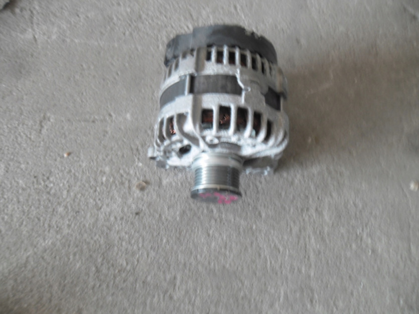 AUDI A4 8K B8 LIFT ALTERNATOR 2.0 TDI 04L903017E