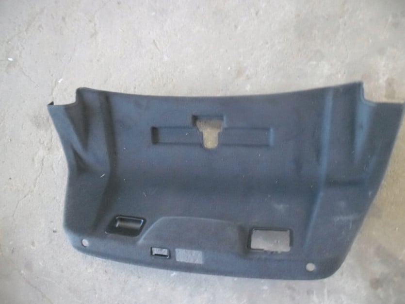 AUDI A8 4H D4 2013 WYKLADZINA KLAPY BAGAZNIKA 4H08