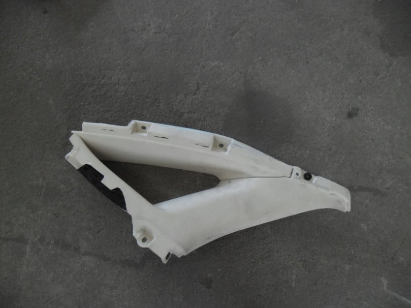 AUDI A8 4H D4 2013 OSLONA SLUPKA LEWA TYL 4H486724