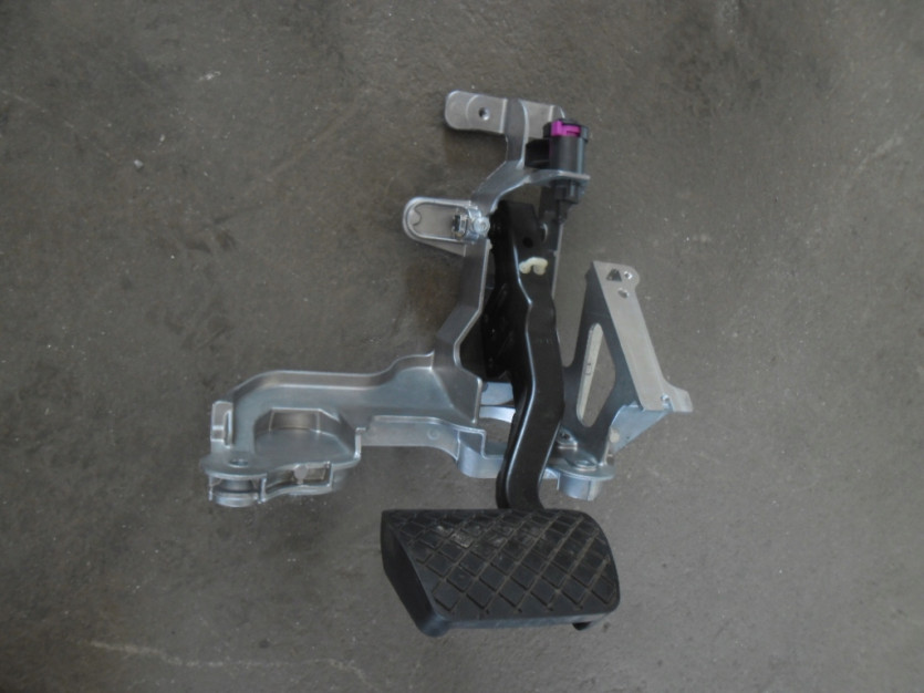 AUDI A8 4H D4 2013 PEDAL HAMULCA 4G1723117