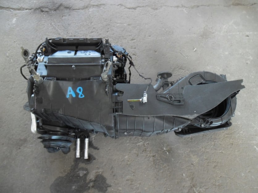AUDI A8 4H D4 2013 NAGRZEWNICA DMUCHAWA PRZOD 4H18