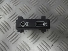VW ATLAS TERAMONT WEJSCIE AUX USB 5Q0035724