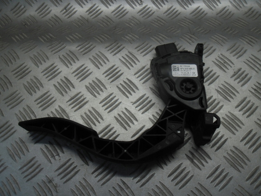 AUDI A8 4H D4 PEDAL GAZU 8K1723523A