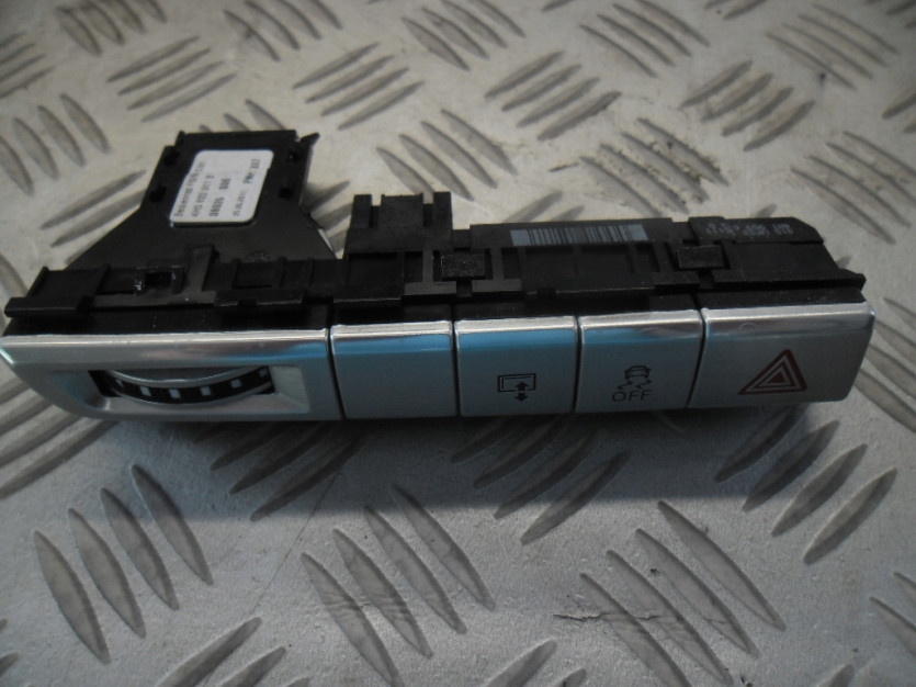 AUDI A8 4H D4 PANEL PRZYCISKI NAWIEW LEWY 4H08209