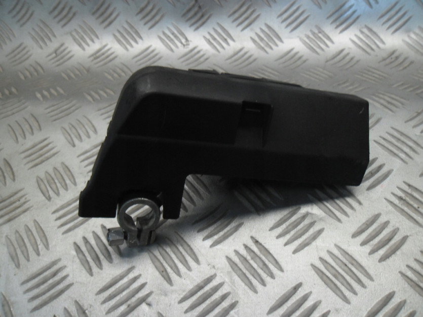 AUDI A8 4H D4 KLEMA OBUDOWA BEZPIECZNIKOW 8J091545