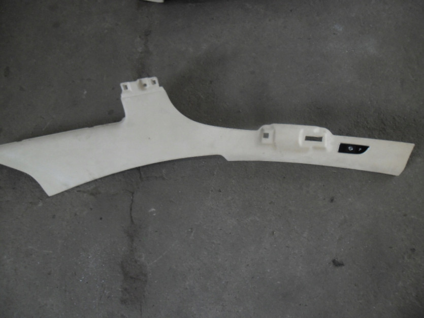 AUDI A8 4H D4 2013 OSLONA SLUPKA LEWA TYL 4H486828