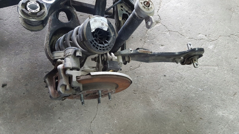 CHRYSLER PACIFICA ZAWIESZENIE PRAWE TYL WAHACZ PRA