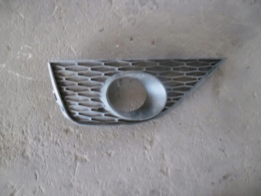 SEAT IBIZA IV KRATKA ZDERZAKA LEWA 6J0853665A