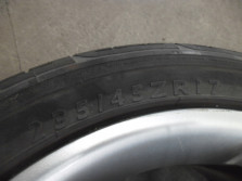KOLO FELGA OPONA DUNLOP 235 / 45 R17 4F0601025AF