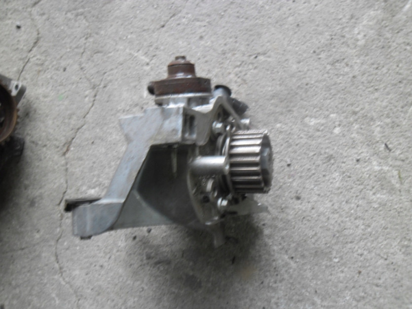PEUGEOT POMPA WTRYSKOWA 9688409680/0445010516