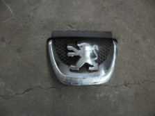PEUGEOT 308 ZNACZEK KRATKA 9880505177