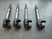 SKODA VW AUDI SEAT 20 TDI WTRYSKIWACZE 04L130227AE