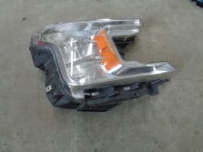 FORD F150 LIFT 2018 LAMPA PRAWA PRZOD PRZEDNIA