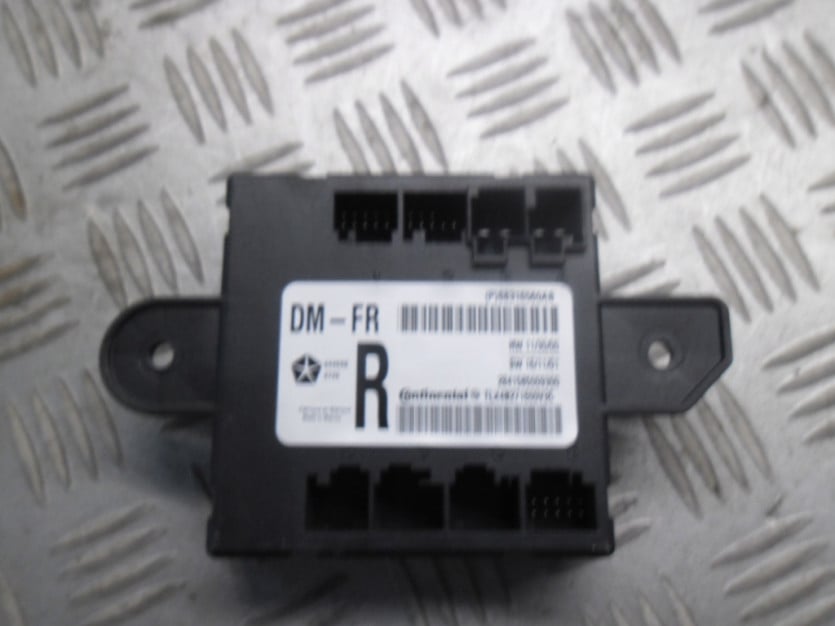 CHRYSLER PACIFICA S LIMITED MODUŁ DRZWI 68316560AB
