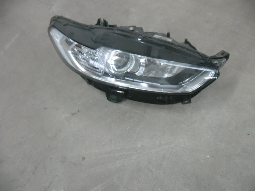 FORD MONDEO MK5 2015 LAMPA PRAWA DS73-13W029-AE