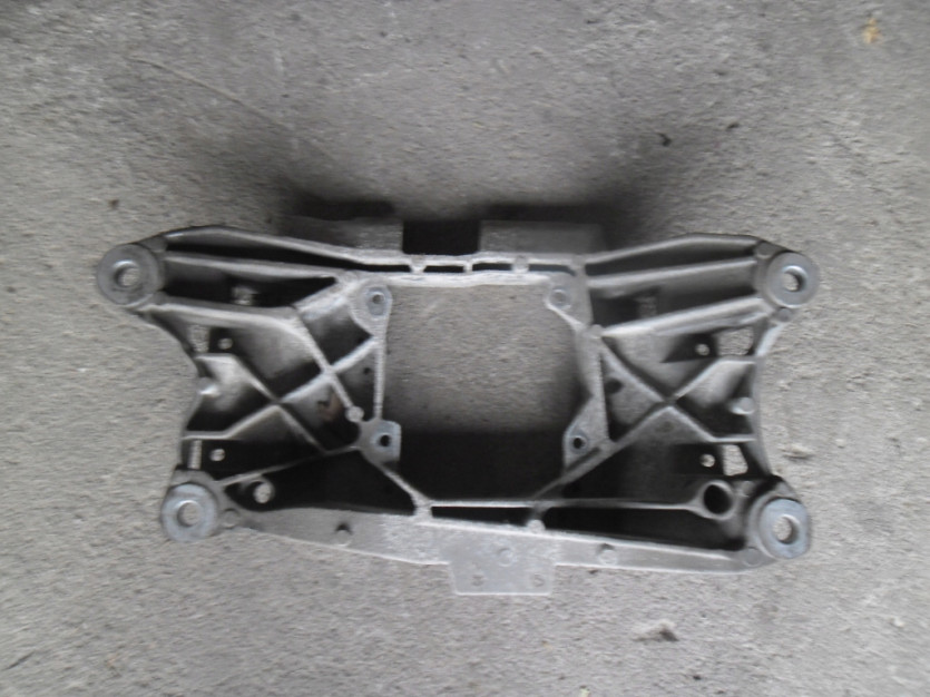 AUDI S6 C7 A6 4G ŁAPA PODPORA SKRZYNI 4G0399263R