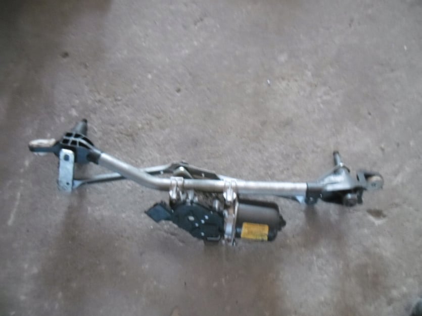MECHANIZM WYCIERACZEK RENAULT MEGANE III 3
