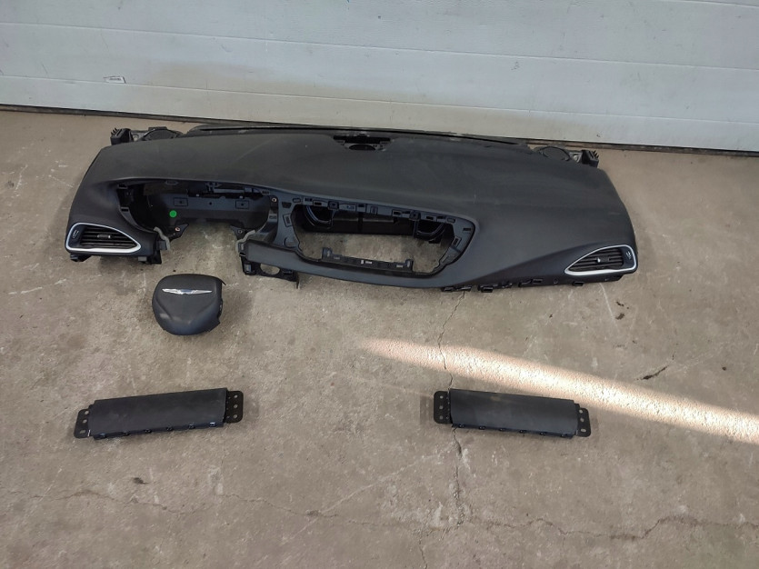 CHRYSLER PACIFICA 2 II DESKA KONSOLA AIRBAG KOLANA