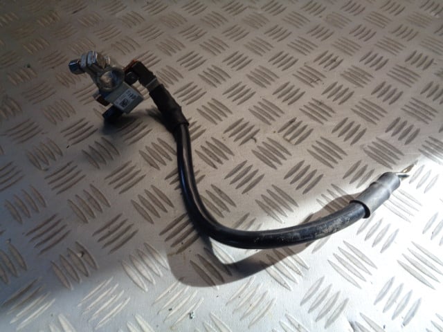 AUDI S6 C7 A6 4G PRZEWÓD KLEMA MINUS 8T0915181