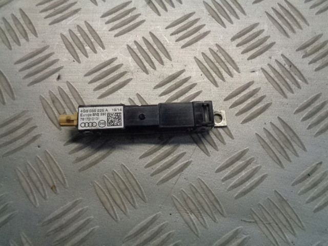 AUDI S6 C7 A6 4G WZMACNIACZ ANTENY 4G5035225A
