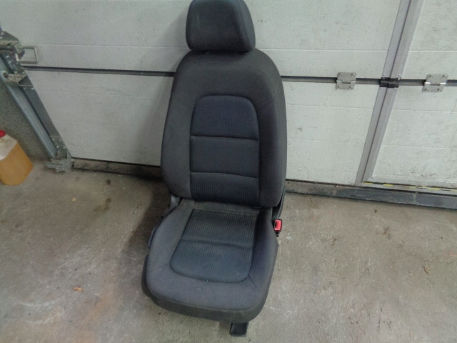 AUDI A4 8K B8 A5 2010 FOTEL PRAWY PASAŻERA