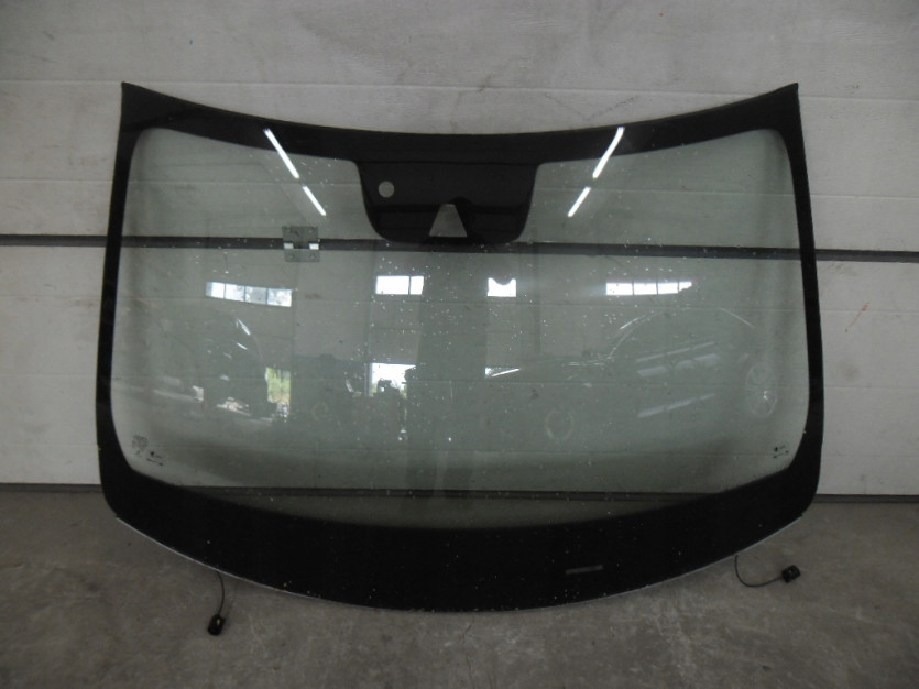 VOLVO XC90 2015 SZYBA PRZOD CZOLOWA PRZEDNIA HUD