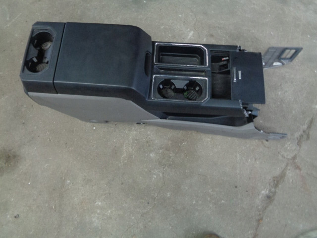 FORD F150 2018 LIFT TUNEL SRODKOWY PODLOKIETNIK