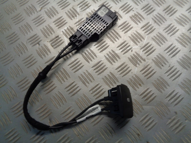 FORD F150 2018 LIFT GNIAZDO USB DUAL MODUL
