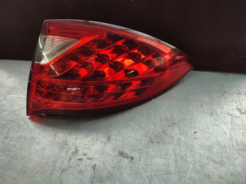 PORSCHE CAYENNE II 7P LAMPA PRAWA PRAWY TYL TYLNA