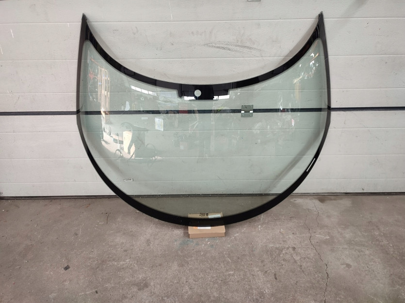 KOENIGSEGG TC1 GAMERA SZYBA PRZOD FRONT WINDSCREEN