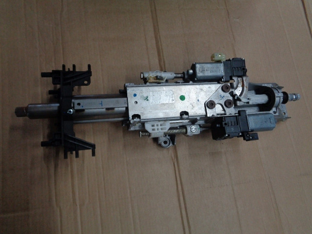 BMW 7 G11 2017 KOLUMNA KIEROWNICZA 7045022