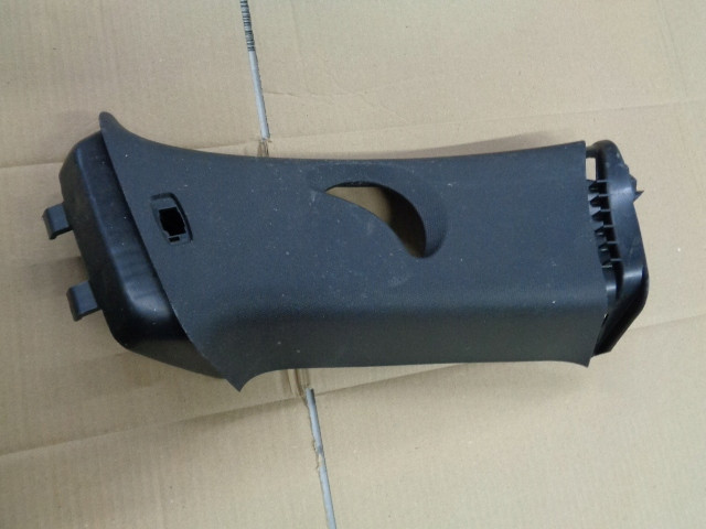 SKODA KODIAQ OSLONA SLUPKA PASA LEWA 565867287B