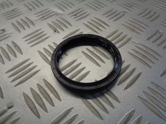 FORD USZCZELNIACZ POLOSI 04C41G02 1788835