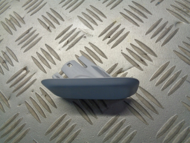 FORD ZASLEPKA DYSZY SPRYSKIWACZY F1CB-13L019-ABXWA