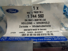 FORD KUGA LISTWA SZYB LEWA PRZOD 8V41-S03179-AE