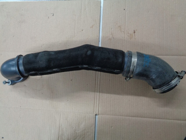 VW AUDI SKODA RURA INTERCOOLERA 04L145828R