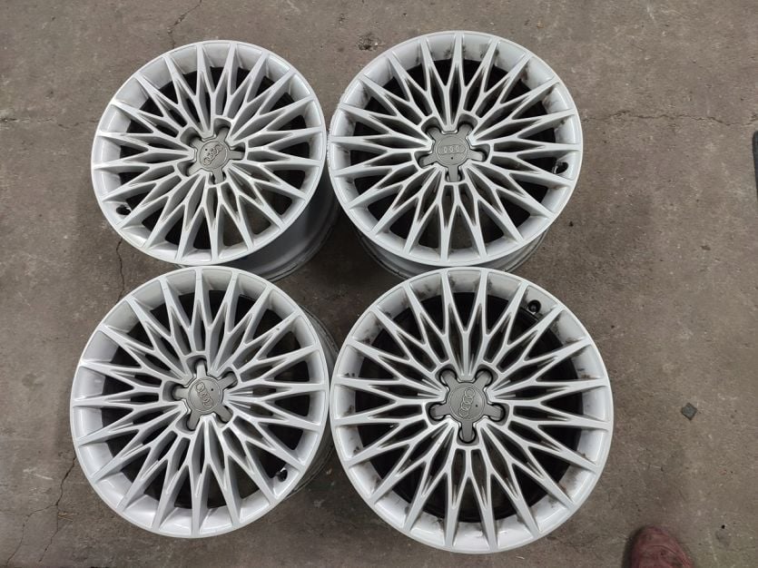 AUDI A3 8V FELGI ALUMINIOWE 18 8V0601025AE