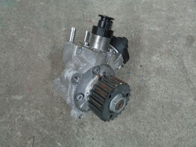SKODA KODIAQ POMPA WTRYSKOWA CISNIENIA 04L130755E