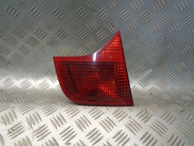 AUDI A4 B7 SEDAN LAMPA LEWA TYL TYLNA 8E5945093A