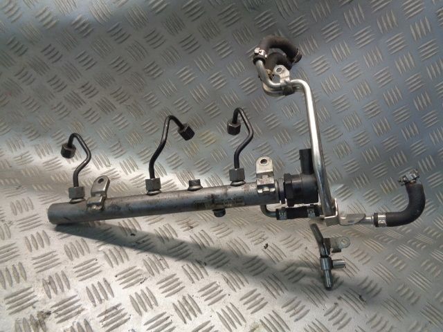 MERCEDES ML W164 LISTWA WTRYSKOWA A6420700495