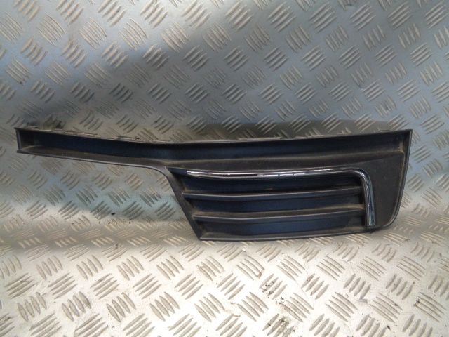 AUDI A3 8V KRATKA ZDERZAKA PRAWA PRZOD 8V3807682AF