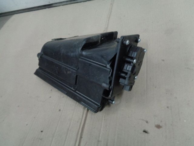 VW TOUAREG II 7P KANAL POWIETRZA PRAWY 7P0820352