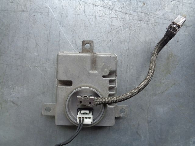 AUDI S5 A5 SLINE LIFT MODUL LAMPY XENON 8K0941597C
