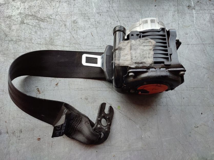 AUDI A6 S6 4G PAS BEZPIECZENSTWA TYL 4G0857805C