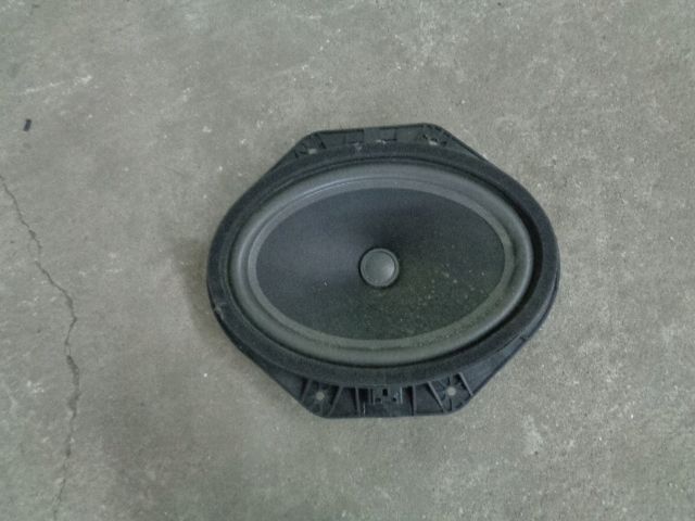FORD F150 2018 GLOSNIK LEWY PRZOD FL3T-18808-AB