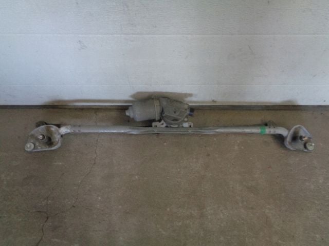 DODGE CHALLENGER MECHANIZM WYCIERACZEK 05028756AD