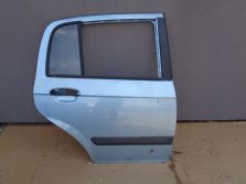 HYUNDAI GETZ DRZWI PRAWE PRZOD PRZEDNIE