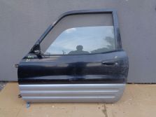 TOYOTA RAV 4 DRZWI LEWE PRZOD PRZEDNIE