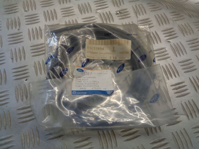 FORD FIESTA PRZEWOD SPRYSKIWACZY 8A61-17K605-HB