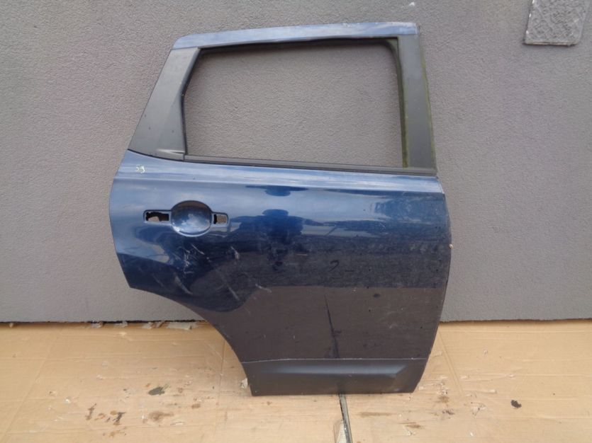 NISSAN QASHQAI I 2011 PRAWE TYL TYLNE